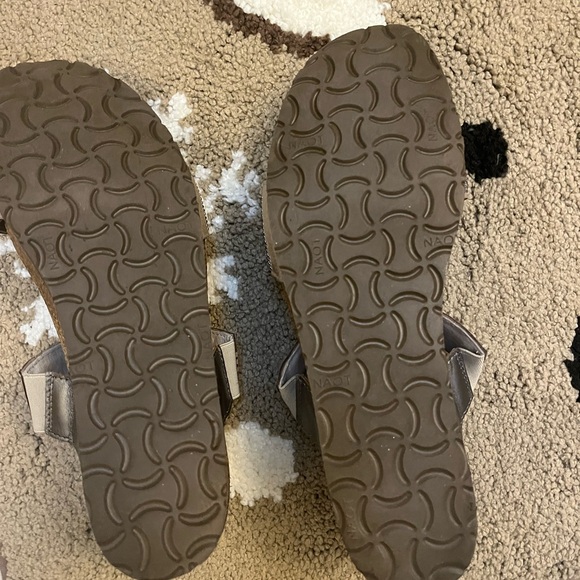 Women’s Naot sandals size 39 - Picture 5 of 5